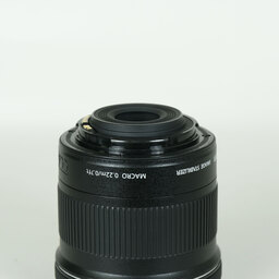 Canon EF-S10-18mm F4.5-5.6 IS STM