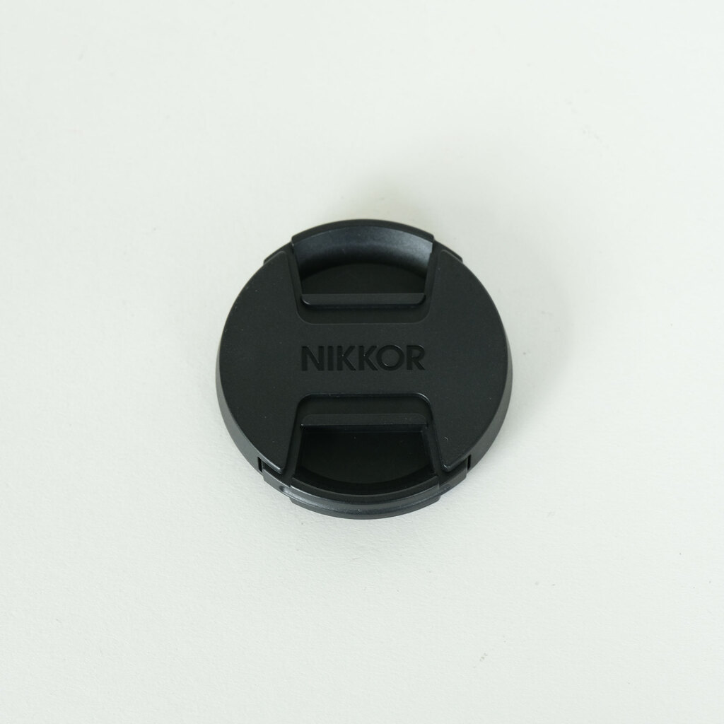 Nikon NIKKOR Z 40mm f/2 Nikon NIKKOR Z 40mm f/2