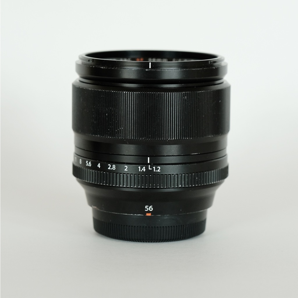 FUJIFILM XF56mmF1.2 R