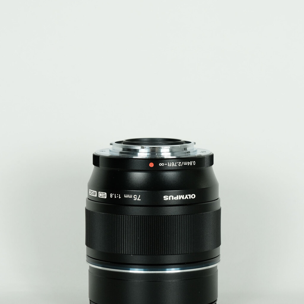 M.ZUIKO DIGITAL ED 75mm F1.8　中古美品 M.ZUIKO DIGITAL ED 75mm F1.8 [ブラック] 中古価格比較 - 価格.com