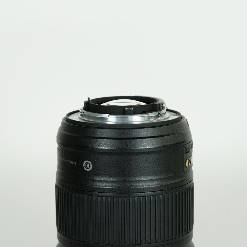 Nikon AF-S NIKKOR 28mm f/1.8G Nikon AF-S NIKKOR 28mm f/1.8G