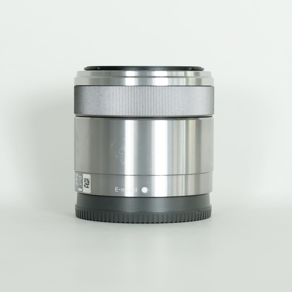 SONY E 30mm F3.5 Macro SEL30M35 SONY E 30mm F3.5 Macro SEL30M35