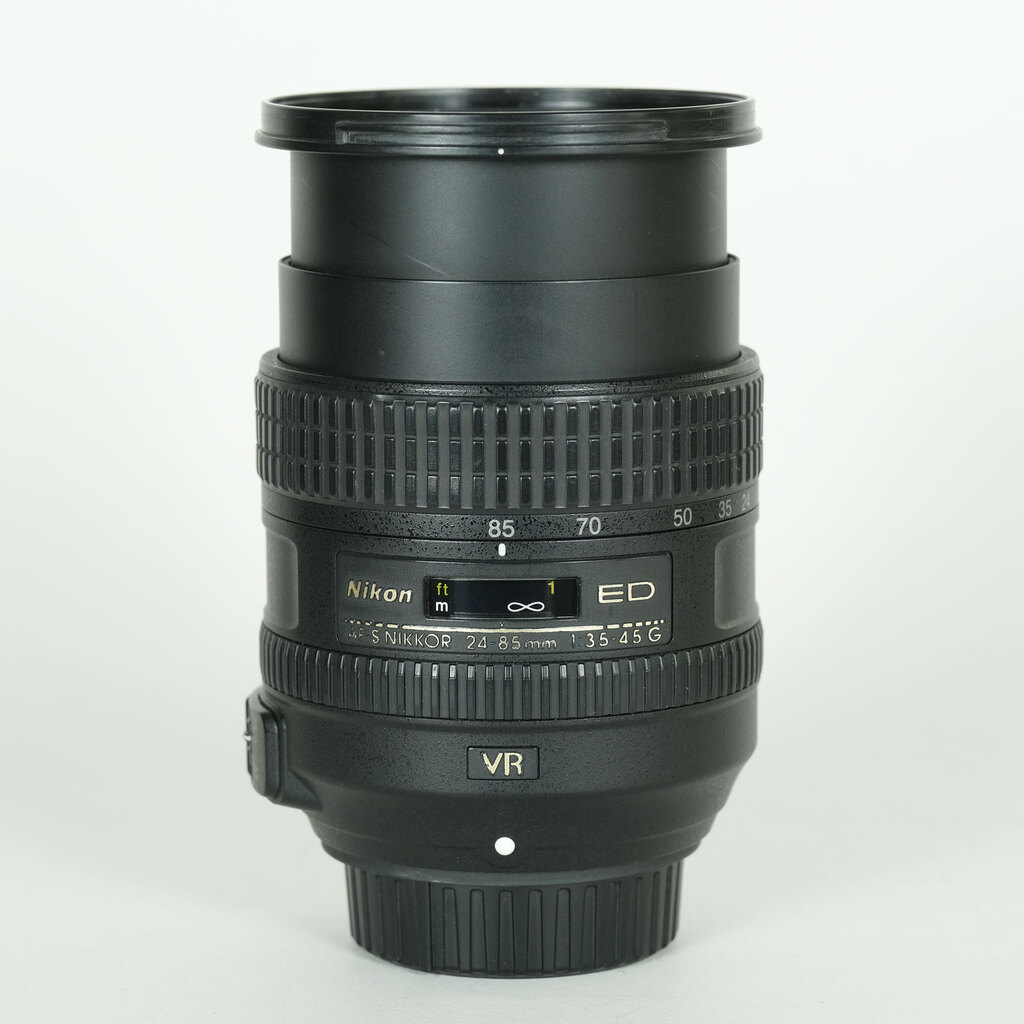 Nikon AF-S NIKKOR 24-85mm F3.5-4.5G ED VR Nikon AF-S NIKKOR 24-85mm F3.5-4.5G ED VR