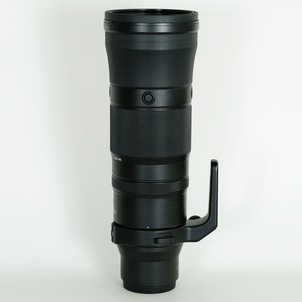 Nikon NIKKOR Z 180-600mm f/5.6-6.3 VR Nikon NIKKOR Z 180-600mm f/5.6-6.3 VR