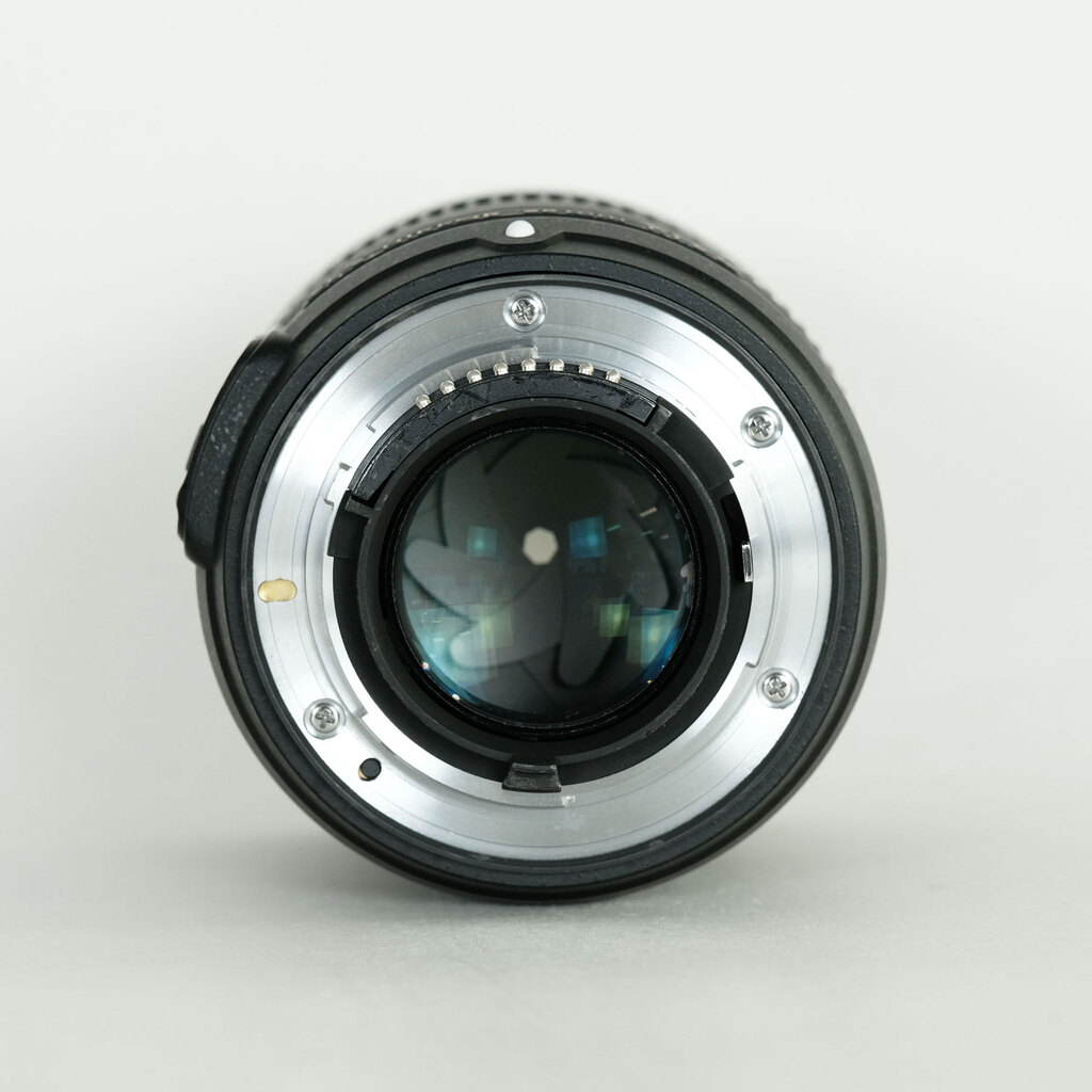 Nikon AF-S NIKKOR 28mm f/1.8G Nikon AF-S NIKKOR 28mm f/1.8G