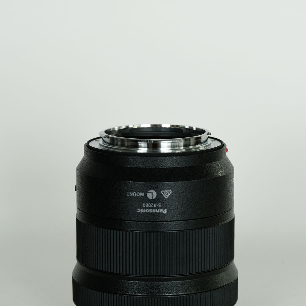 Panasonic LUMIX S 20-60mm F3.5-5.6の出品 | ONE SCENE（ワンシーン）