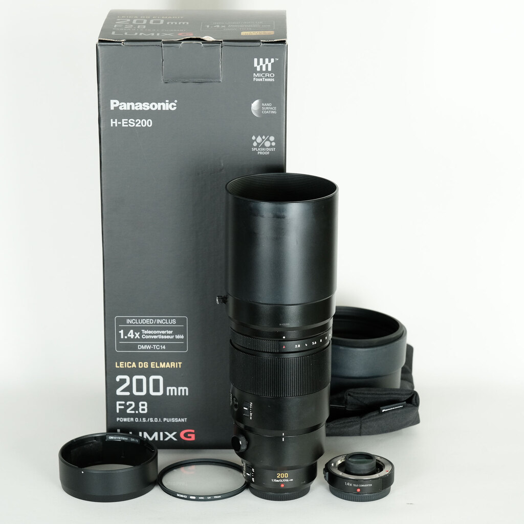 Panasonic LEICA DG ELMARIT 200mm / F2.8 / POWER O.I.S. Panasonic LEICA DG ELMARIT 200mm / F2.8 / POWER O.I.S.