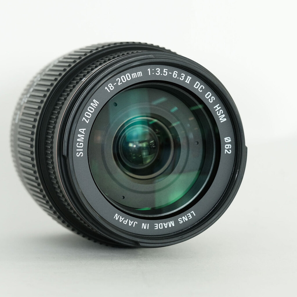 SIGMA 18-200mm F3.5-6.3 II DC OS HSM (ニコンF用) SIGMA 18-200mm F3.5-6.3 II DC OS HSM (ニコンF用)