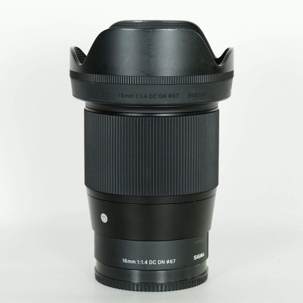 SIGMA 16mm F1.4 DC DN Eマウント 美品 フードキャップ付き SIGMA 16mm F1.4 DC DN｜Contemporary [ソニーE用]の出品 | ONE
