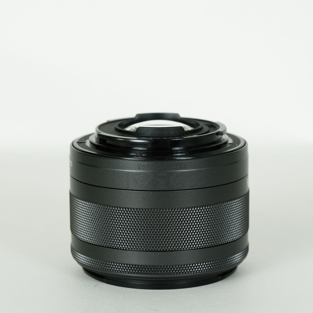 Canon EF-M15-45mm F3.5-6.3 IS STM