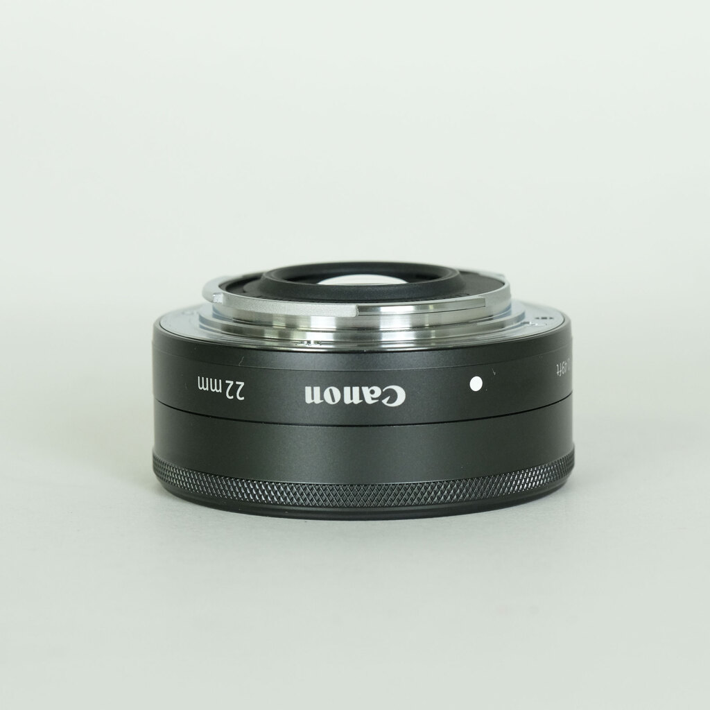Canon EF-M22mm F2 STM