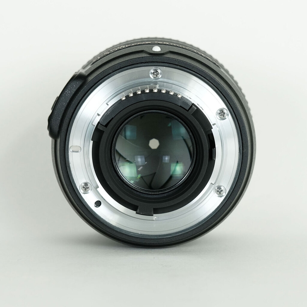 Nikon AF-S NIKKOR 50mm f/1.8G Nikon AF-S NIKKOR 50mm f/1.8G