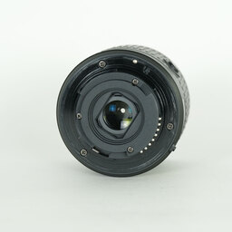 Nikon AF-S DX NIKKOR 18-55mm F3.5-5.6 G VR Nikon AF-S DX NIKKOR 18-55mm F3.5-5.6 G VR