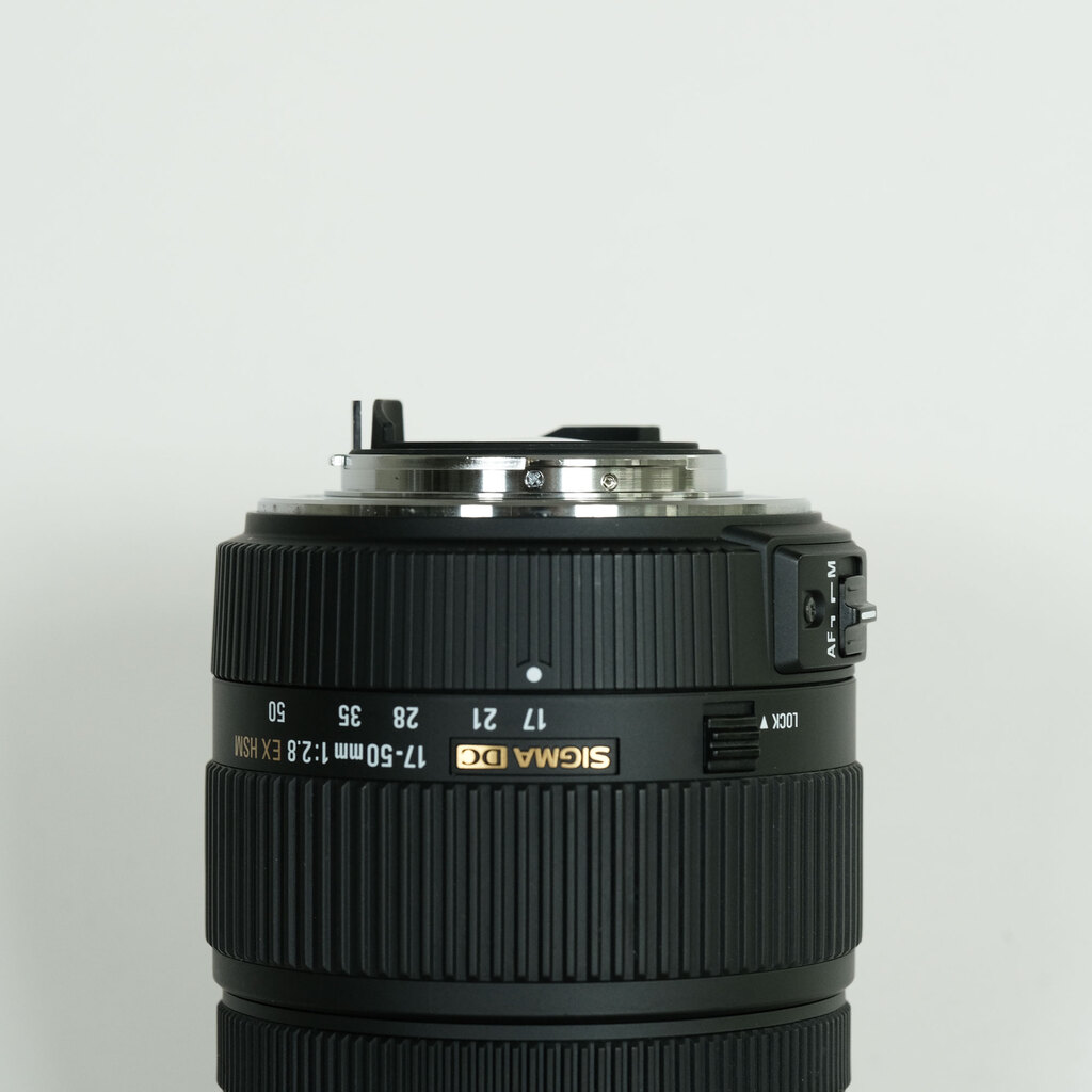 SIGMA 17-50mm F2.8 EX DC HSM (ペンタックス用) SIGMA 17-50mm F2.8 EX DC HSM (ペンタックス用)