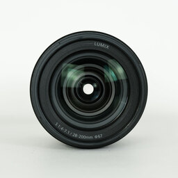 Panasonic LUMIX S 28-200mm F4-7.1 MACRO O.I.S. Panasonic LUMIX S 28-200mm F4-7.1 MACRO O.I.S.