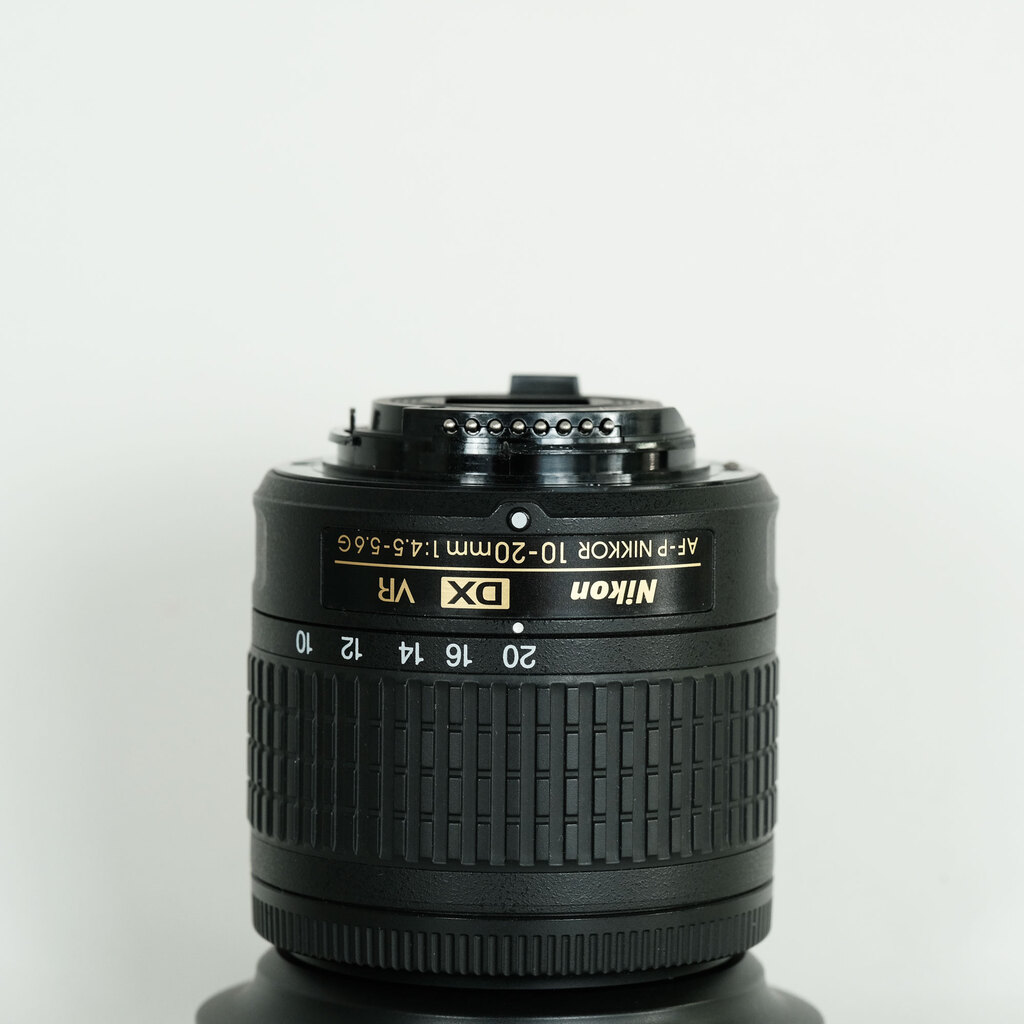 Nikon AF-P DX NIKKOR 10-20mm F4.5-5.6G VR Nikon AF-P DX NIKKOR 10-20mm F4.5-5.6G VR