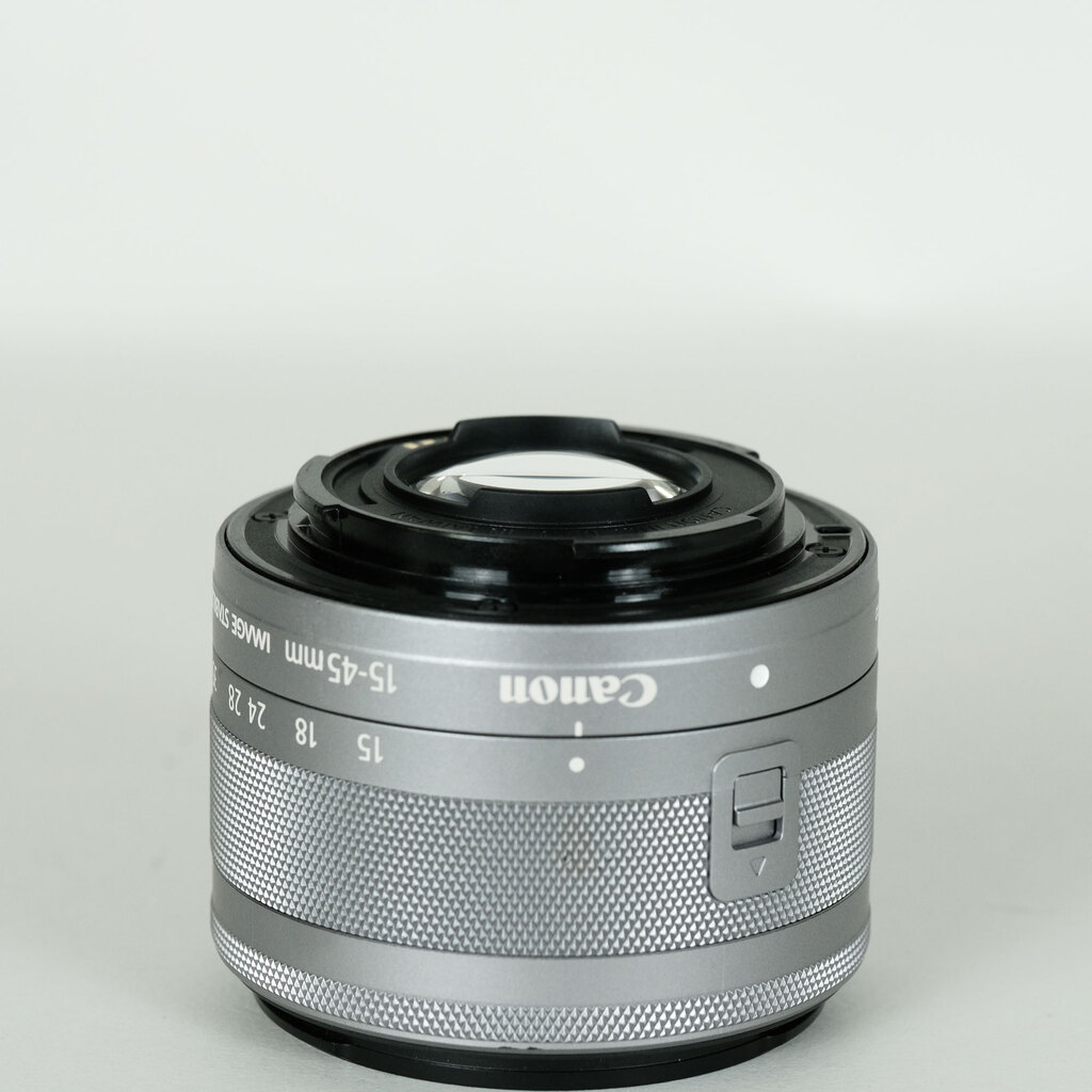 Canon EF-M15-45mm F3.5-6.3 IS STMの出品 | ONE SCENE（ワン