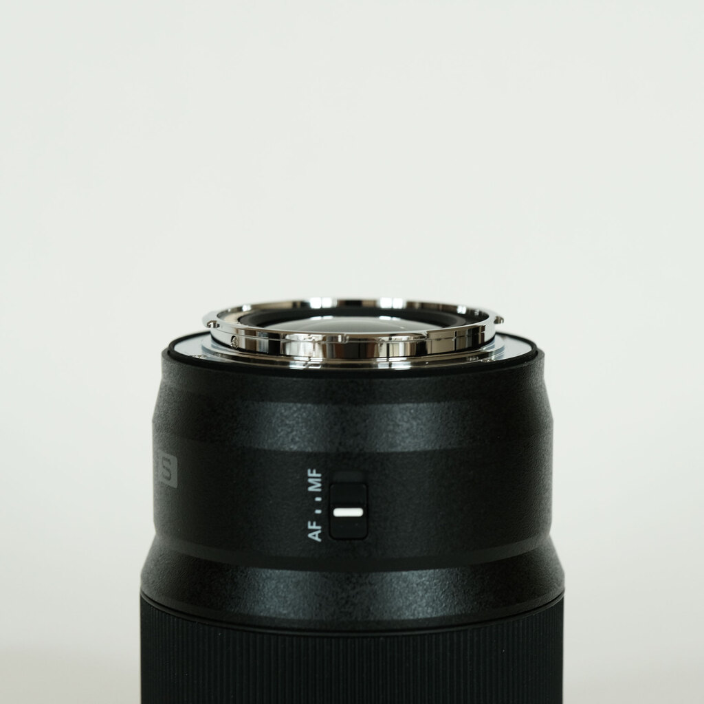 Panasonic LUMIX S 50mm F1.8 Panasonic LUMIX S 50mm F1.8