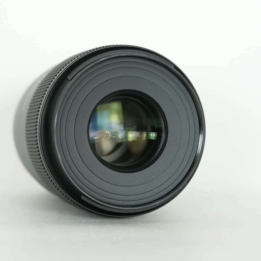 TAMRON 90mm F/2.8 Di III MACRO VXD [ソニーE用]