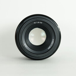 SONY FE 50mm F1.8 SEL50F18F SONY FE 50mm F1.8 SEL50F18F