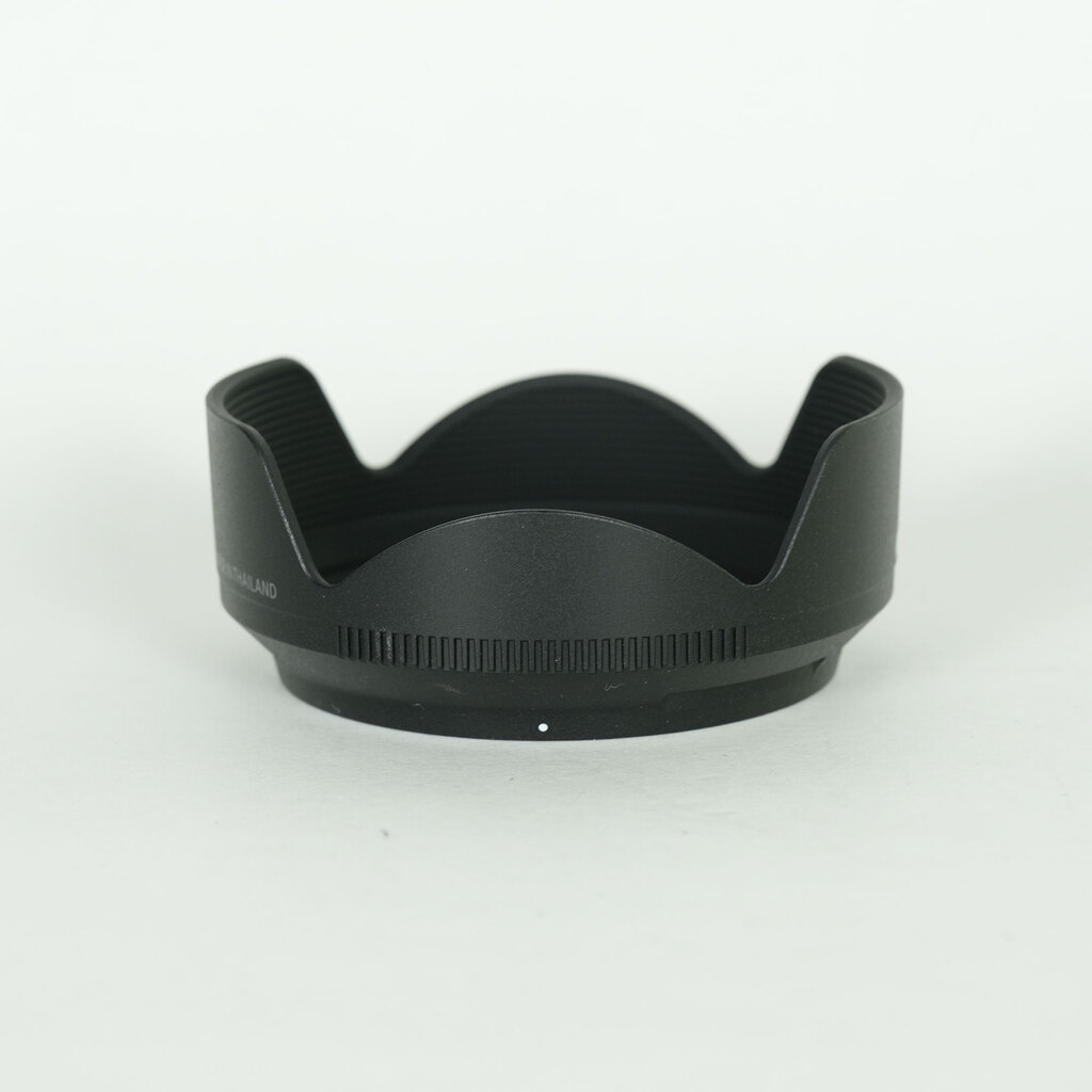 Nikon NIKKOR Z DX 18-140mm f/3.5-6.3 VR Nikon NIKKOR Z DX 18-140mm f/3.5-6.3 VR