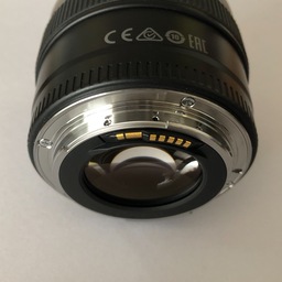 Canon EF85mm F1.8 USM
