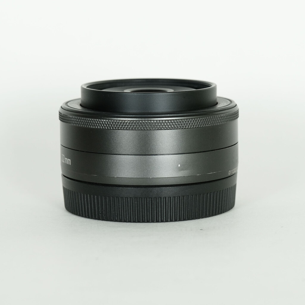 Canon EF-M22mm F2 STM