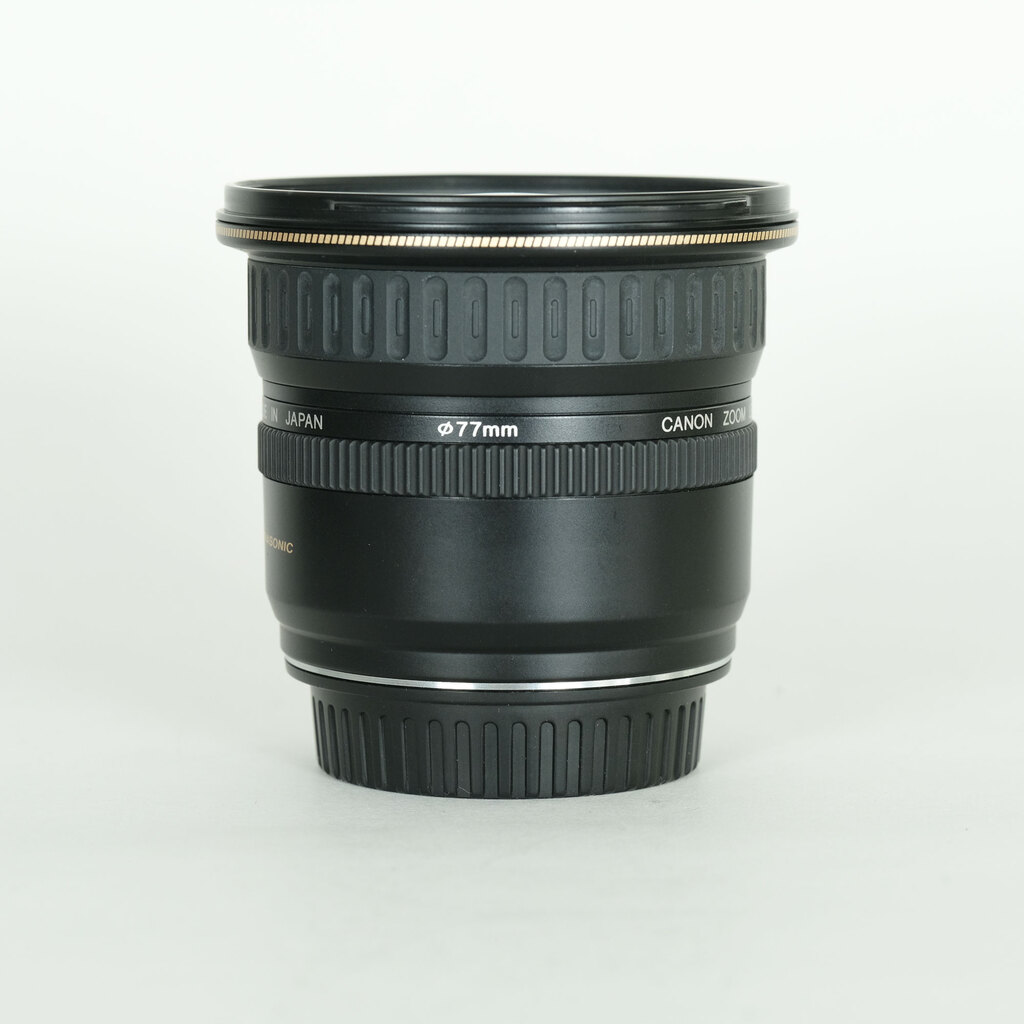 Canon EF20-35mm F3.5-4.5 USM