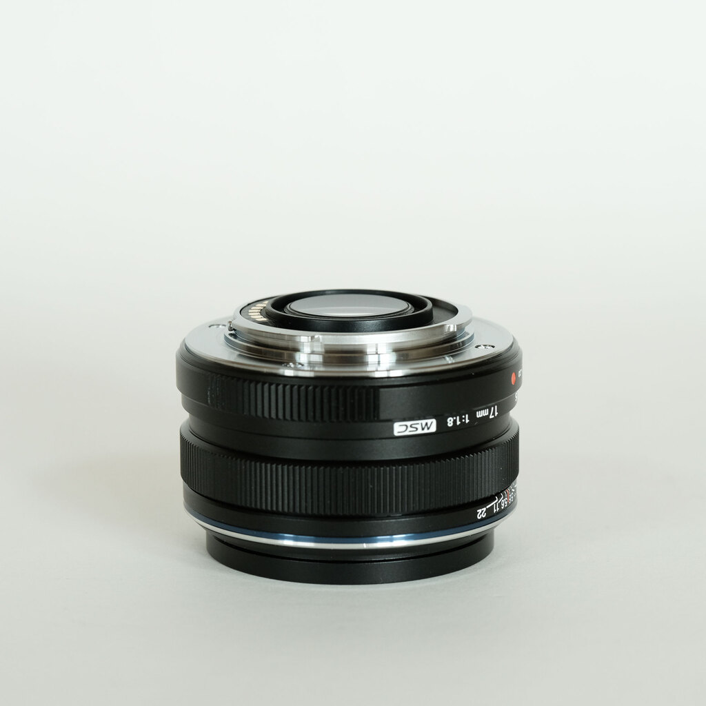OLYMPUS M.ZUIKO DIGITAL 17mm F1.8 OLYMPUS M.ZUIKO DIGITAL 17mm F1.8