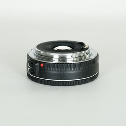 Canon EF40mm F2.8 STM