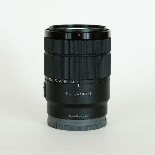 SONY E 18-135mm F3.5-5.6 OSS SEL18135