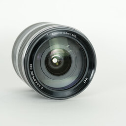 SONY E18-200mm F3.5-6.3 OSS SEL18200