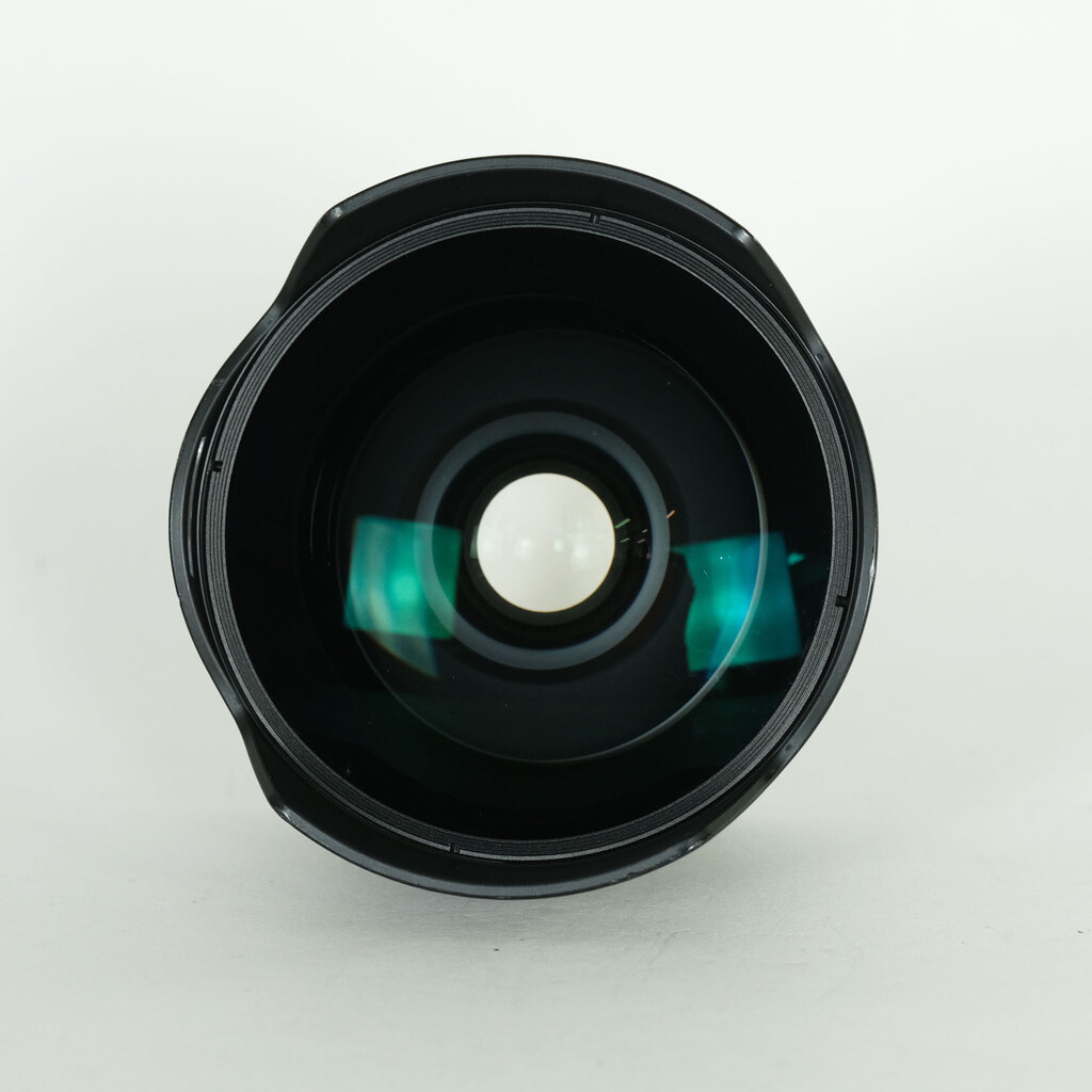 SONY FE 28mm F2 SEL28F20