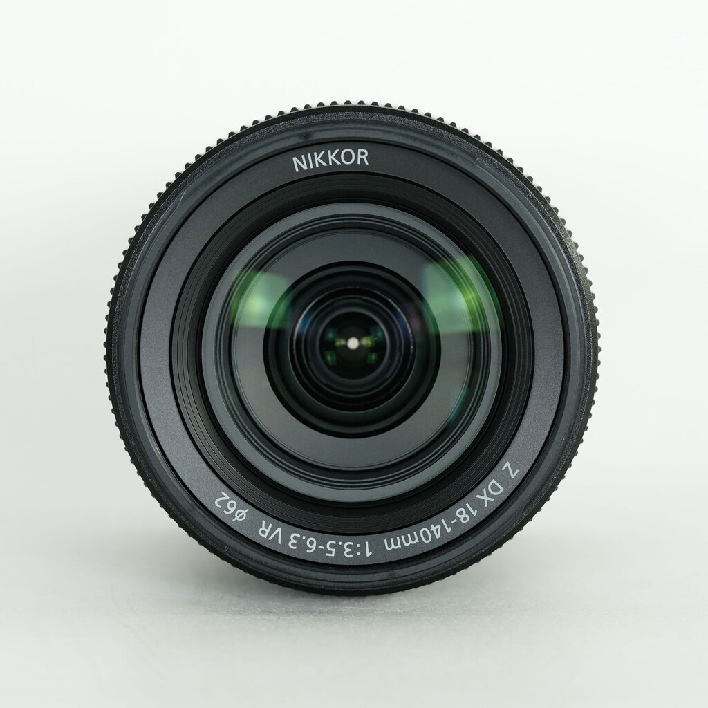 Nikon NIKKOR Z DX 18-140mm f/3.5-6.3 VR Nikon NIKKOR Z DX 18-140mm f/3.5-6.3 VR