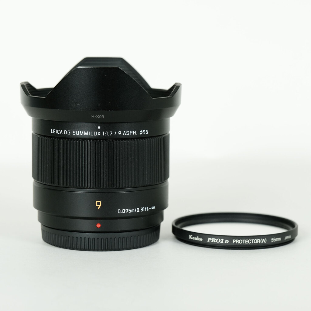 Panasonic LEICA DG SUMMILUX 9mm / F1.7 ASPH. Panasonic LEICA DG SUMMILUX 9mm / F1.7 ASPH.