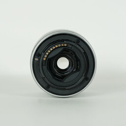 FUJIFILM フジノン XC16-50mm F3.5-5.6 OIS シルバー FUJIFILM フジノン XC16-50mm F3.5-5.6 OIS シルバー