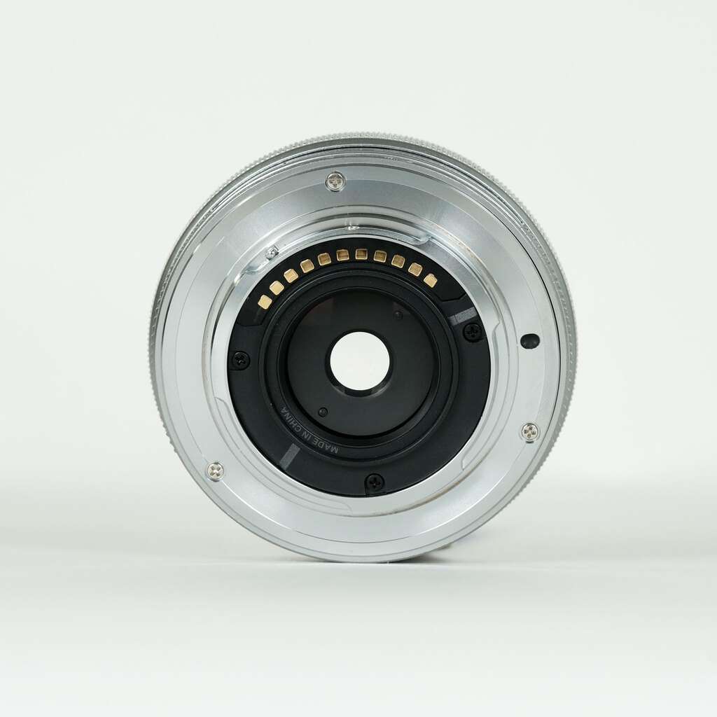 OLYMPUS M.ZUIKO DIGITAL ED 14-42mm F3.5-5.6 EZ シルバー OLYMPUS M.ZUIKO DIGITAL ED 14-42mm F3.5-5.6 EZ シルバー