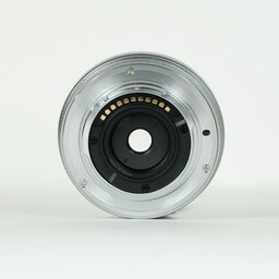 OLYMPUS M.ZUIKO DIGITAL ED 14-42mm F3.5-5.6 EZ シルバー OLYMPUS M.ZUIKO DIGITAL ED 14-42mm F3.5-5.6 EZ シルバー