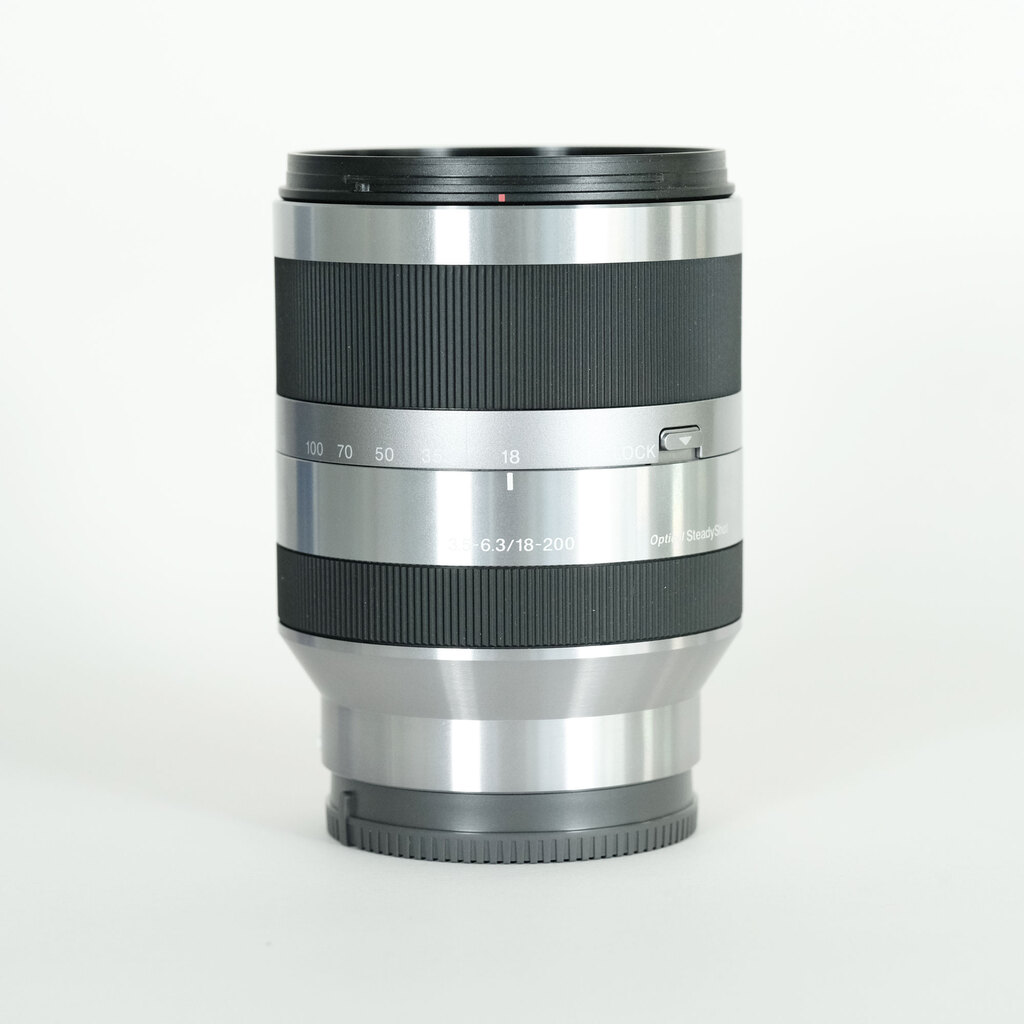 SONY E18-200mm F3.5-6.3 OSS SEL18200