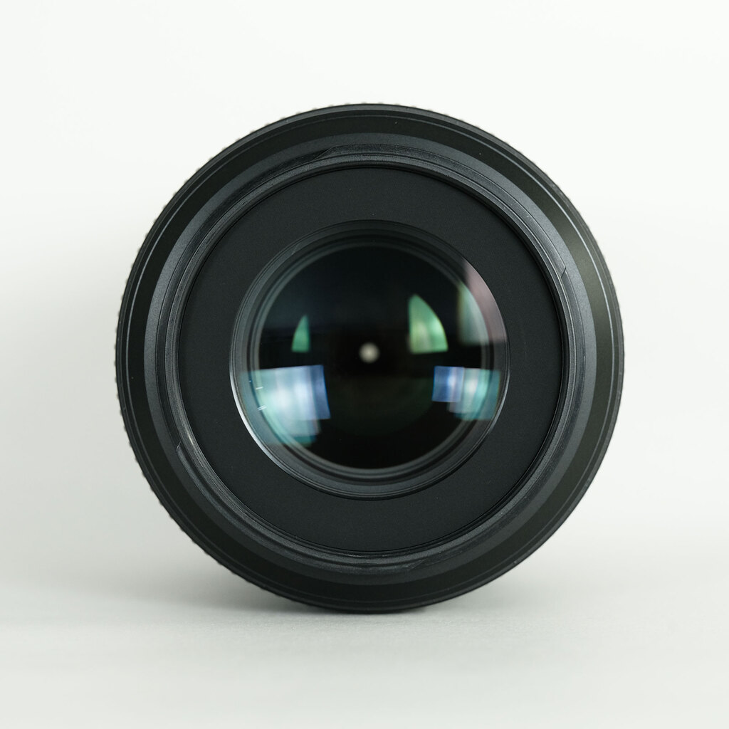 Nikon AF-S VR Micro-Nikkor 105mm f/2.8G IF-ED Nikon AF-S VR Micro-Nikkor 105mm f/2.8G IF-ED