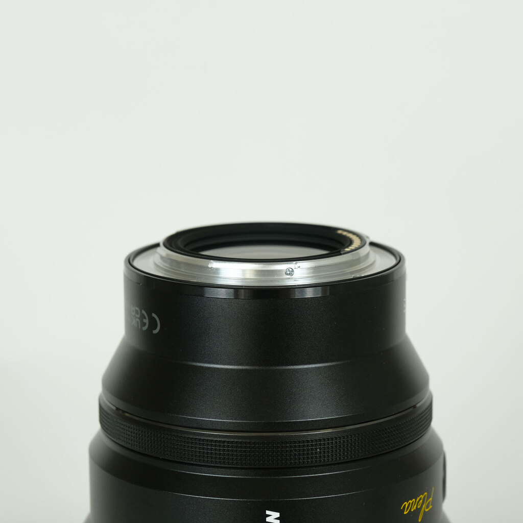 Nikon NIKKOR Z 135mm f/1.8 S Plena