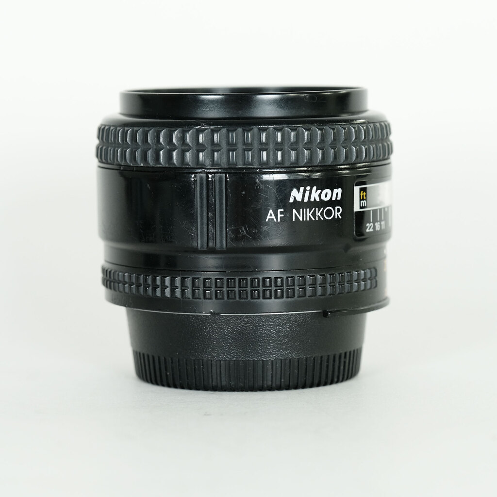 自然な描写で日常を残す Nikon Ai AF 24mm F2.8D 自然な描写で日常を残す Nikon Ai AF 24mm F2.8D ニコン(Nikon) AI