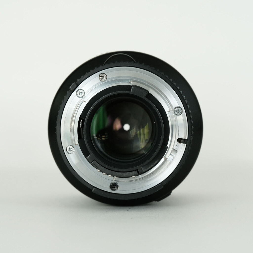 Nikon AF 105mm F2.8D マイクロ Nikon AF 105mm F2.8D マイクロ