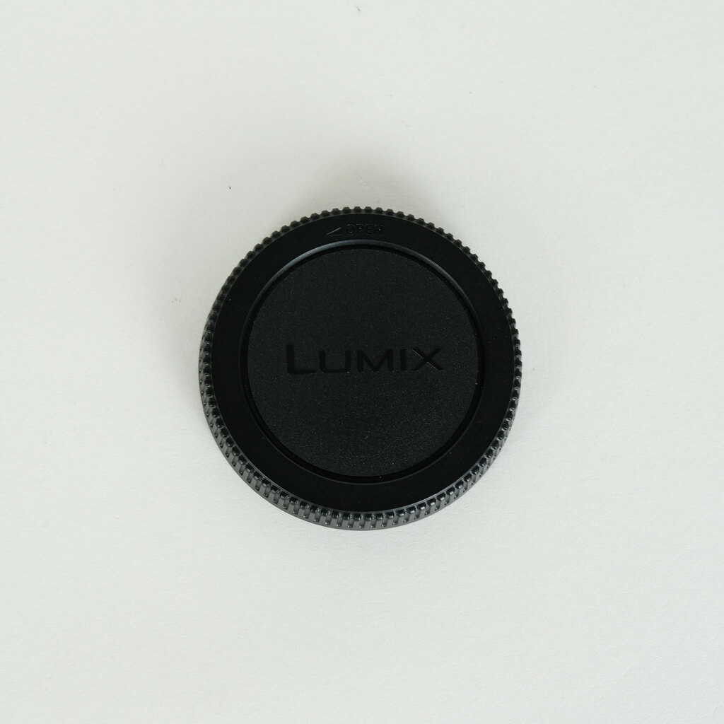 Panasonic LEICA DG VARIO-ELMARIT 12-60mm / F2.8-4.0 ASPH. / POWER O.I.S. Panasonic LEICA DG VARIO-ELMARIT 12-60mm / F2.8-4.0 ASPH. / POWER O.I.S.