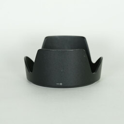 Nikon AF-S DX NIKKOR 18-200mm F3.5-5.6G ED VR II Nikon AF-S DX NIKKOR 18-200mm F3.5-5.6G ED VR II