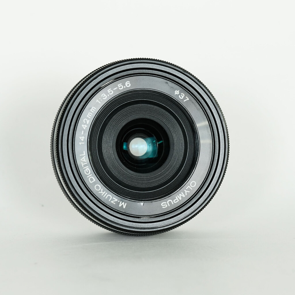OLYMPUS M.ZUIKO DIGITAL ED 14-42mm F3.5-5.6 EZ ブラック