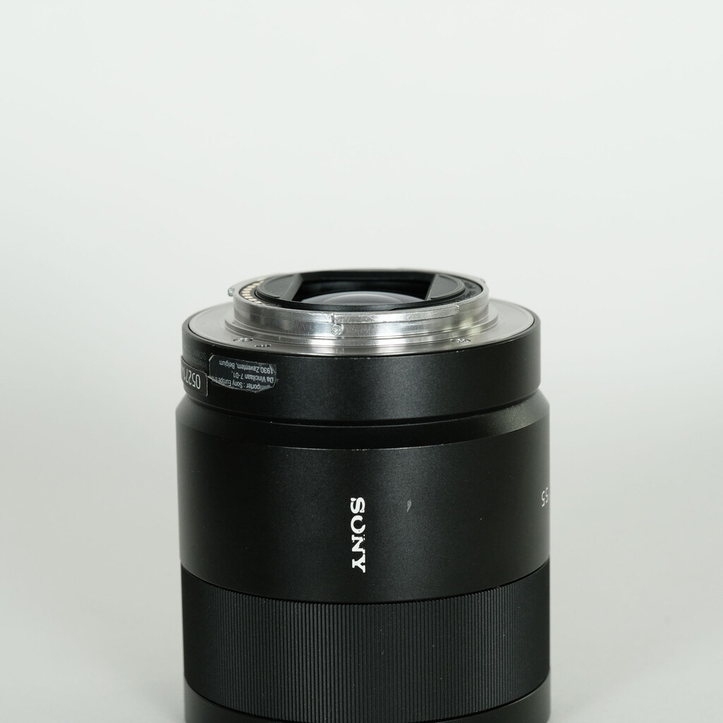 SONY Sonnar T* FE 55mm F1.8 ZA SEL55F18Z SONY Sonnar T* FE 55mm F1.8 ZA SEL55F18Z