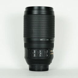Nikon AF-S VR Zoom-Nikkor 70-300mm F4.5-5.6G IF-ED Nikon AF-S VR Zoom-Nikkor 70-300mm F4.5-5.6G IF-ED