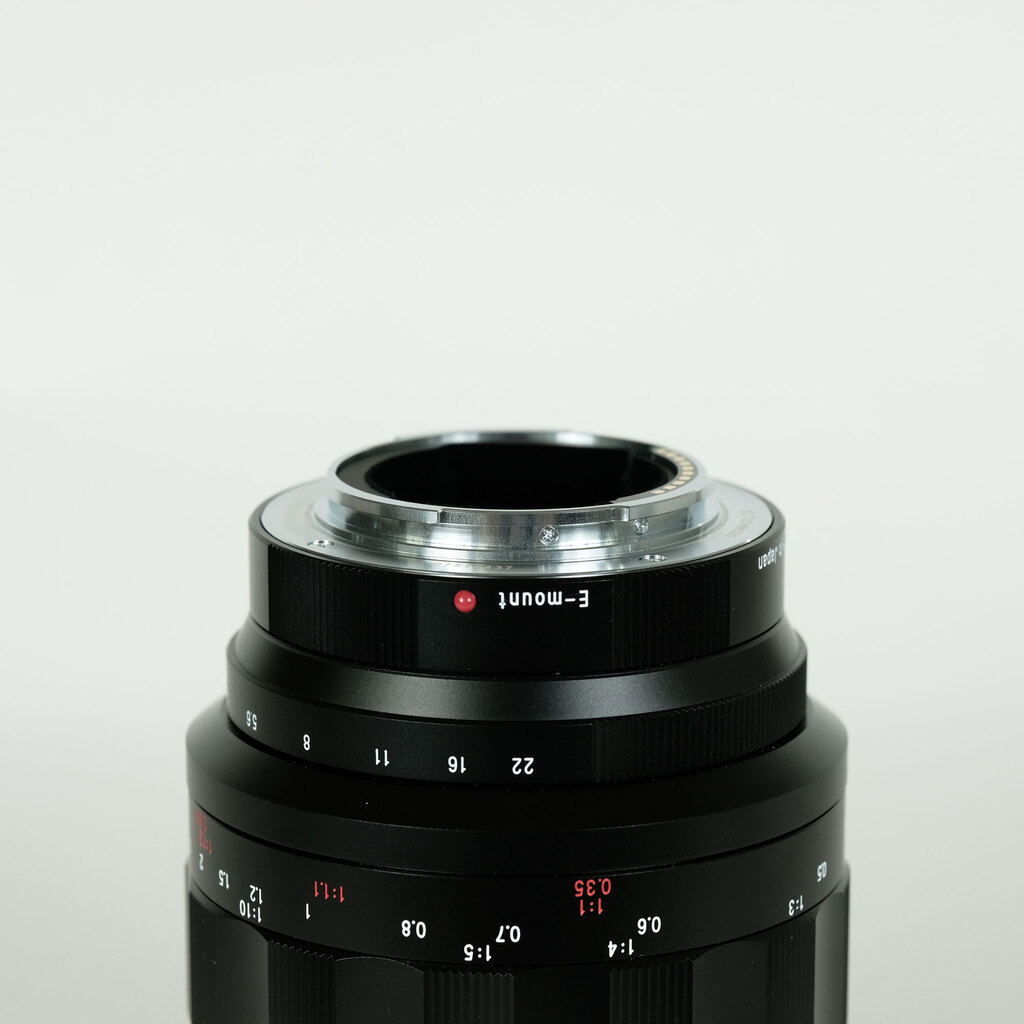 Voigtlander MACRO APO-LANTHAR 110mm F2.5 E-mount(ソニーE用) Voigtlander MACRO APO-LANTHAR 110mm F2.5 E-mount(ソニーE用)