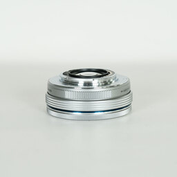 OLYMPUS M.ZUIKO DIGITAL ED 14-42mm F3.5-5.6 EZ シルバー